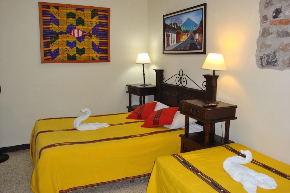 STANDARD, DOUBLE BED, PRIVATE BATHROOM, COURTYARD AREA
