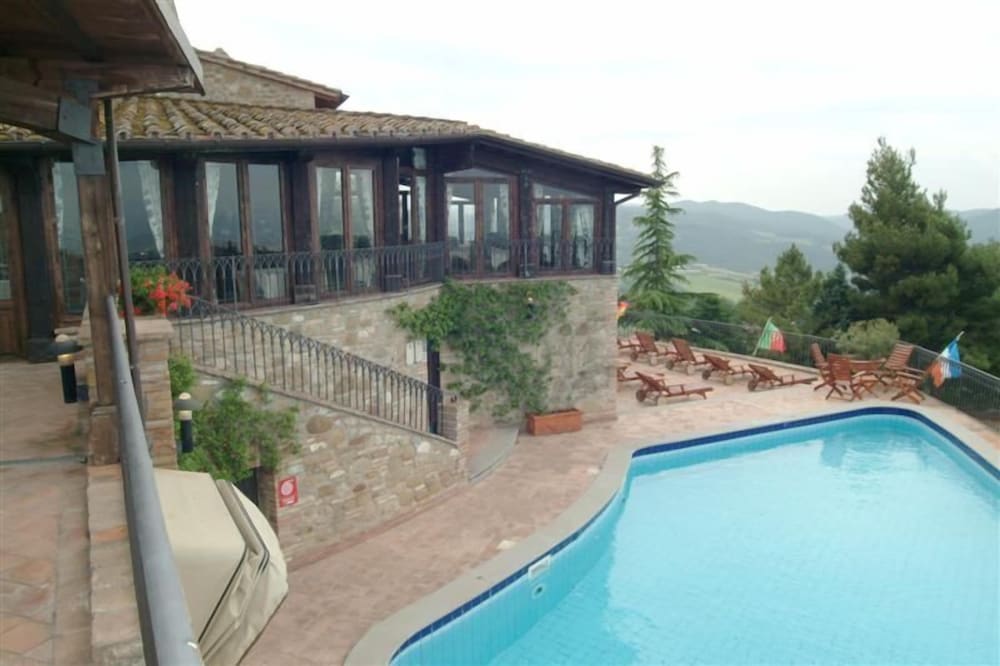 Relais Il Canalicchio 43/50