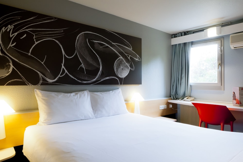 Ibis Lyon Nord 19/69