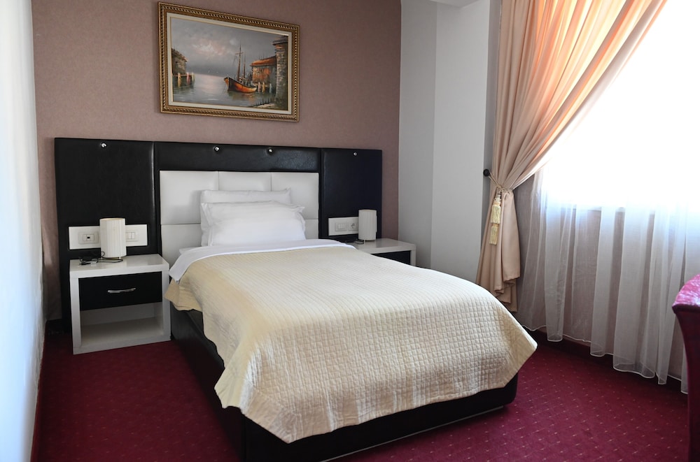 Hotel Liss 23/44