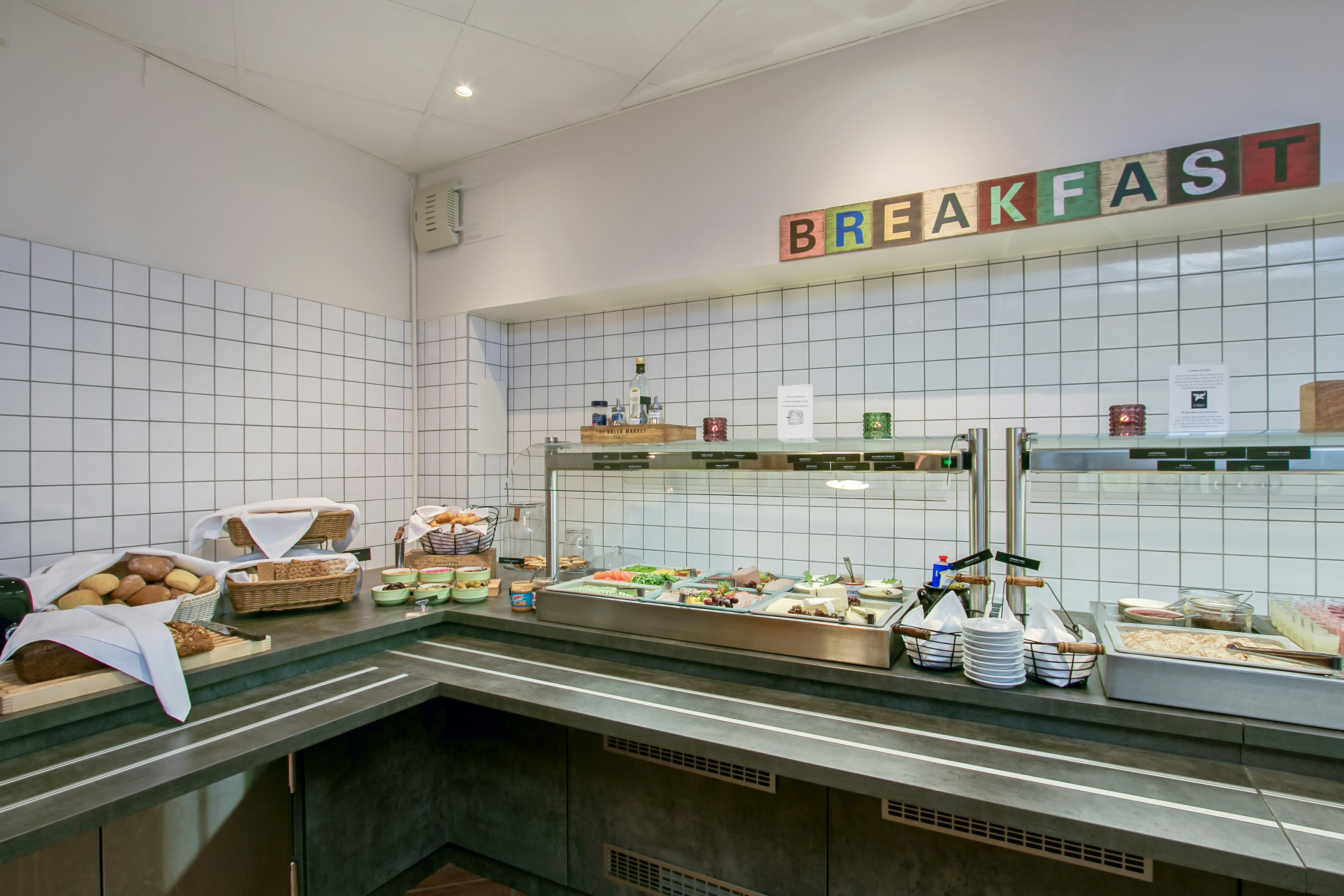 First Hotel Brommaplan 51/51