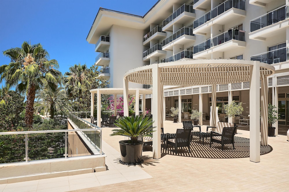 Seaden Sea World Resort & SPA in KIZILAGAC