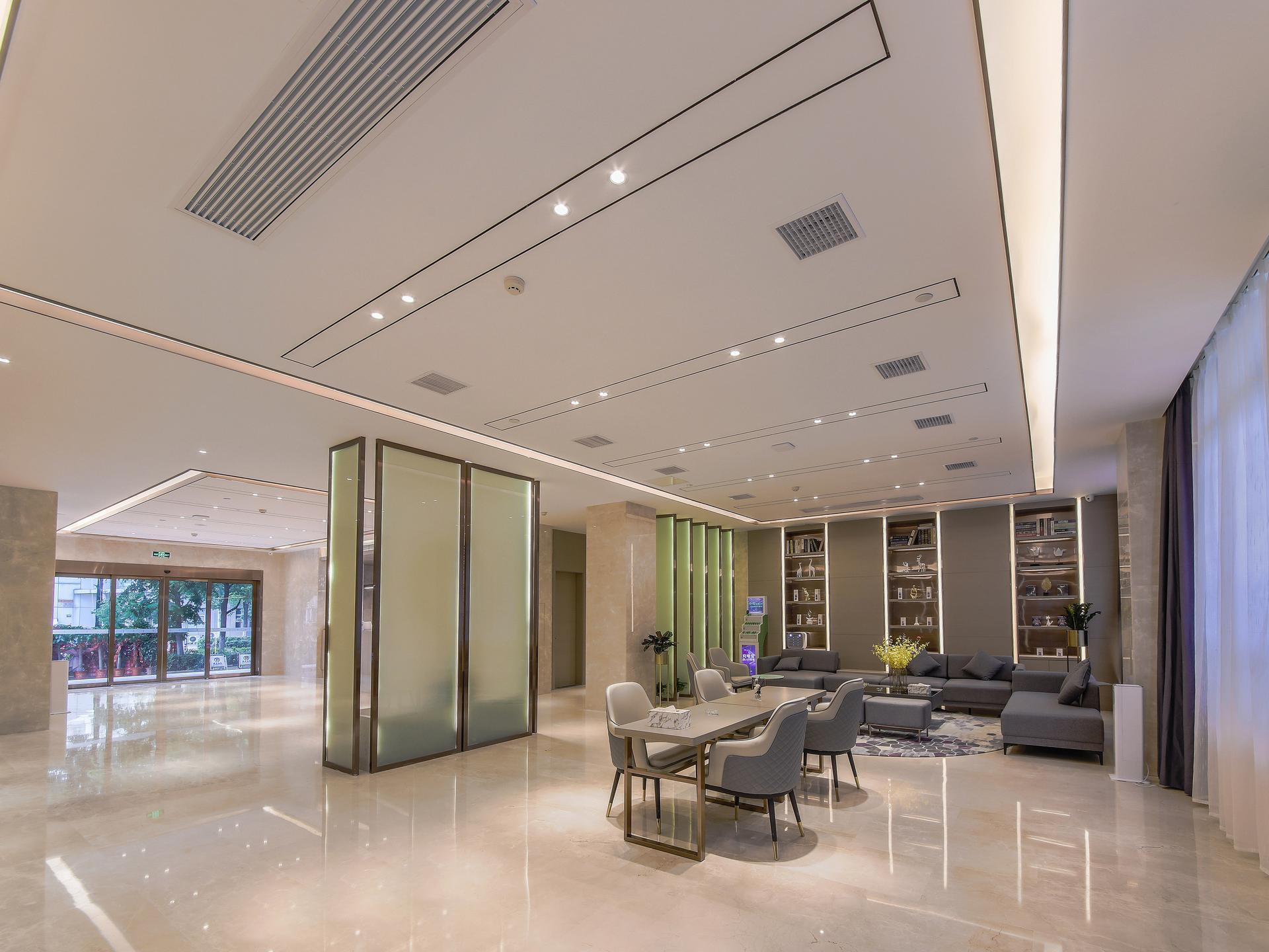 Lavande Hotel (Second Guanggu Road, Wuhan) 8/27