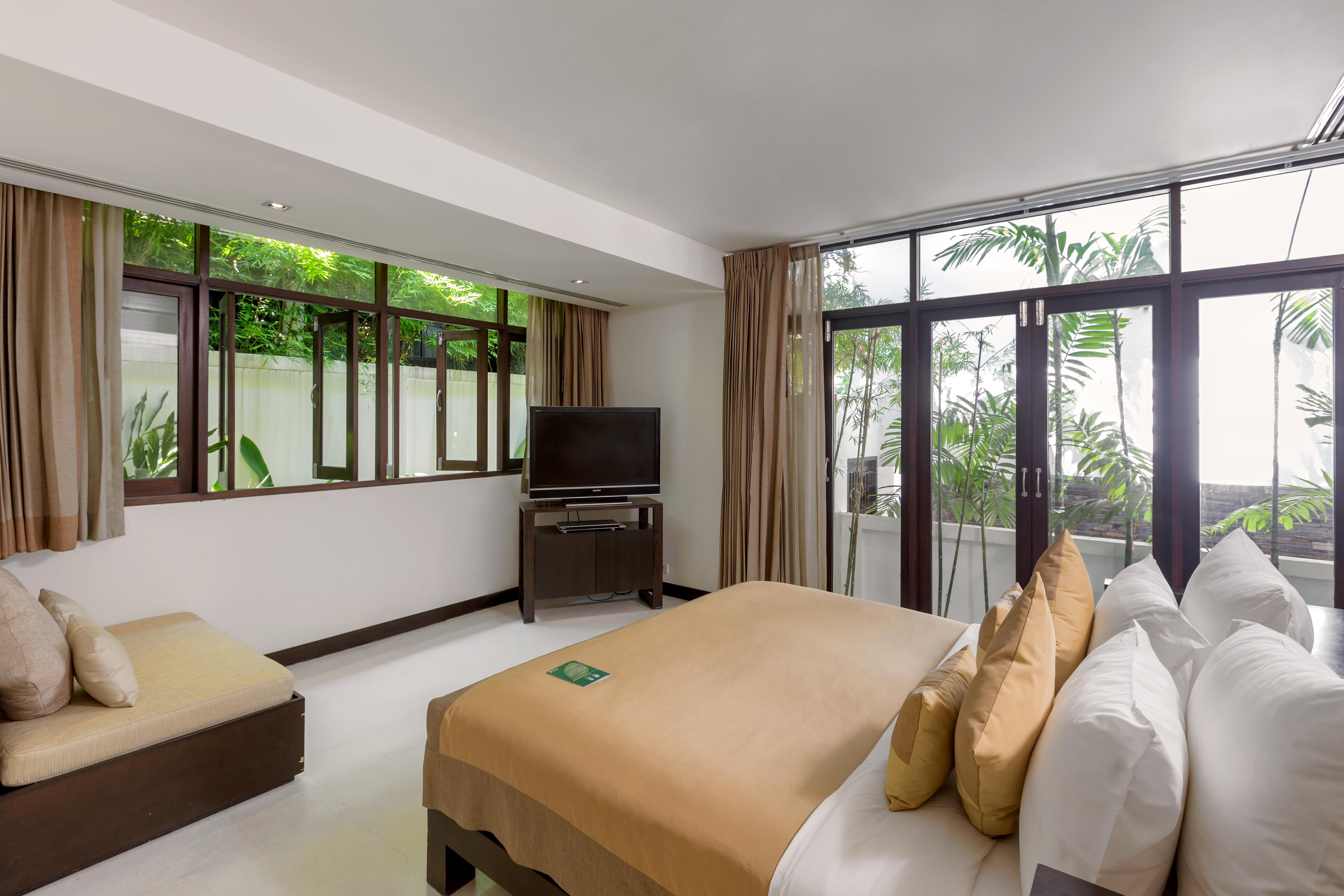 3 Bedroom Suite Pool Villa Seaview 9/10