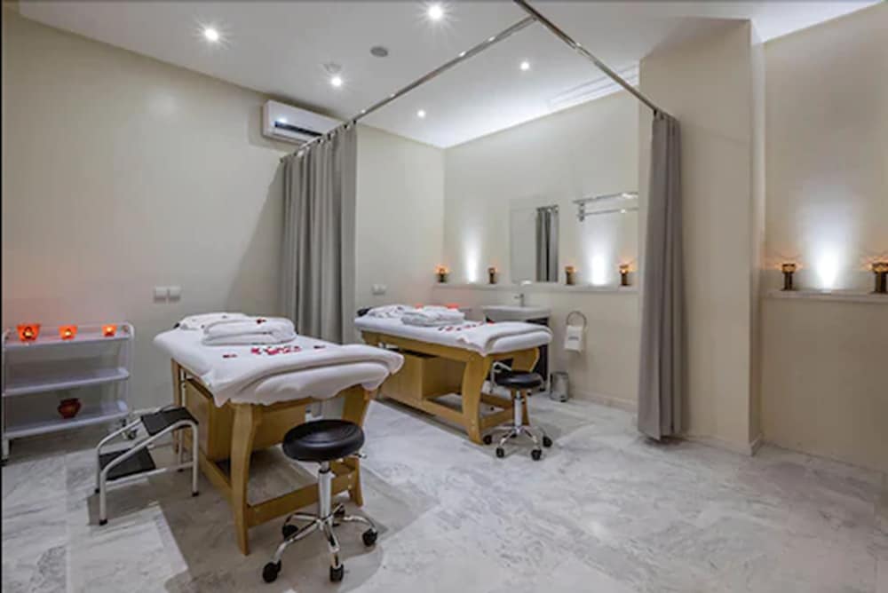 Hotel Ayoub 26/32