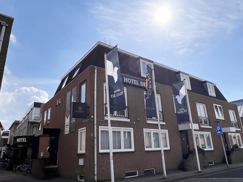 Hotel de Duif 1/50