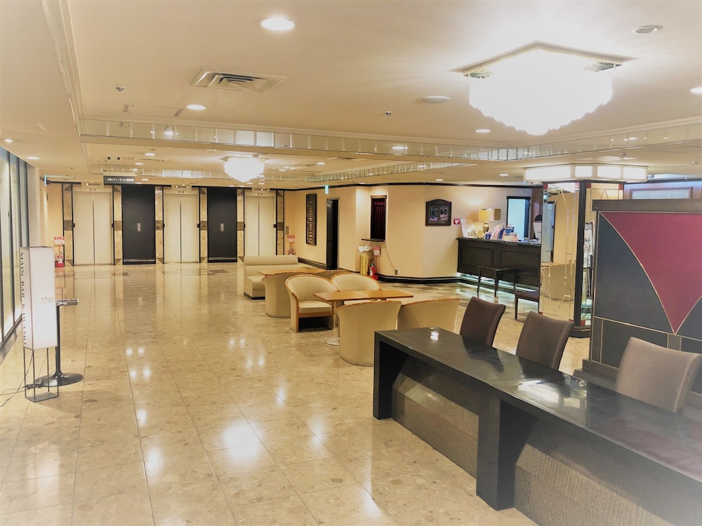 Osaka Castle Hotel 9/73