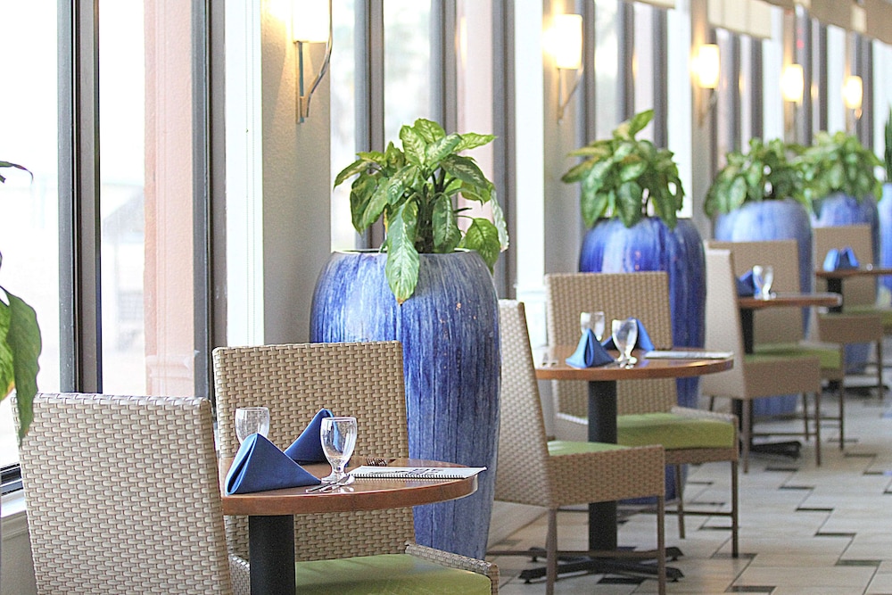 DoubleTree by Hilton Corpus Christi Beachfront 30/41