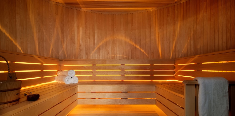swimming pool spa