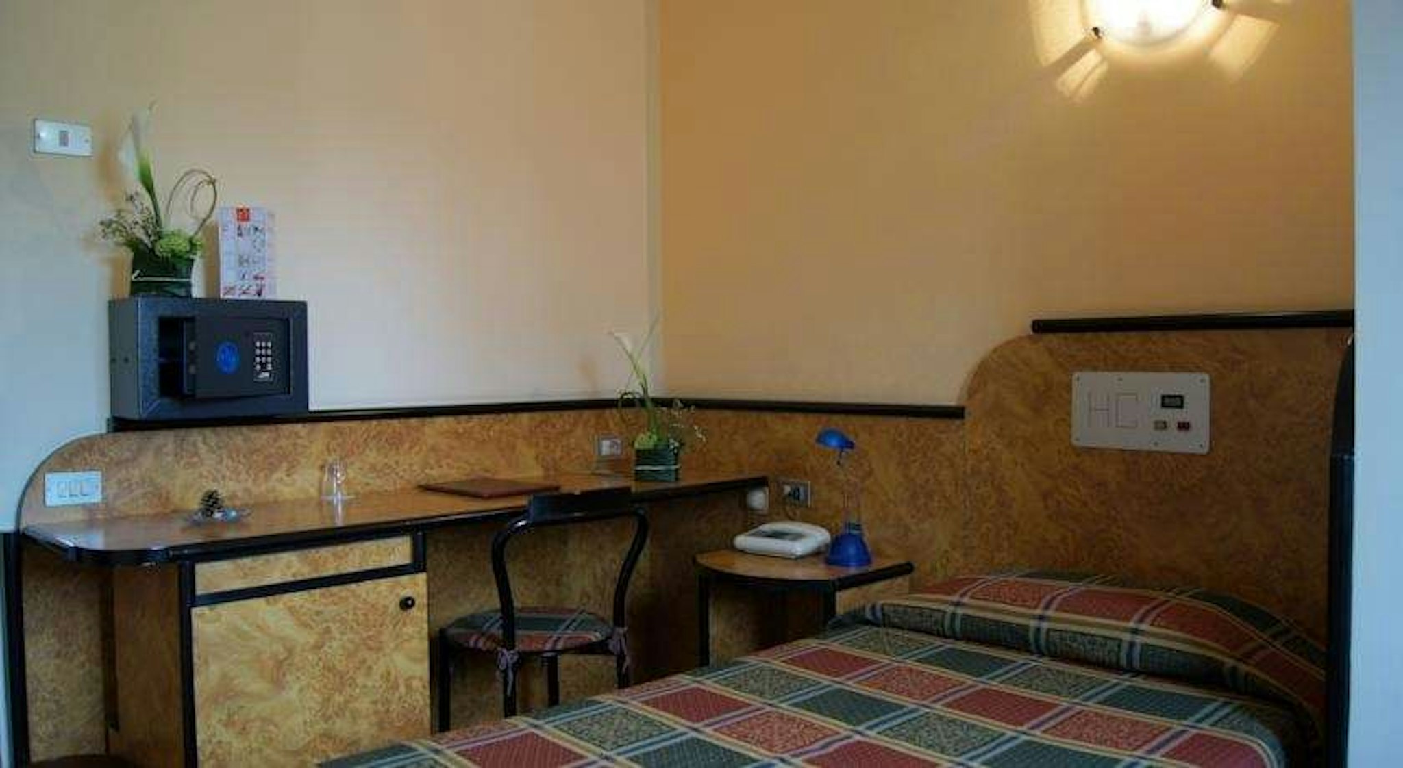 Cristina Hotel 39/40