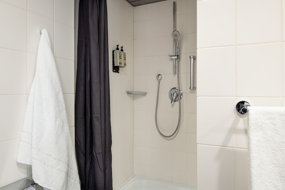 BOUTIQUE HOTEL SOCIETE 43/43