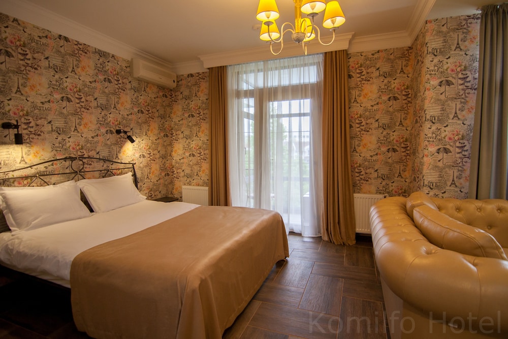 Komilfo Hotel 14/50