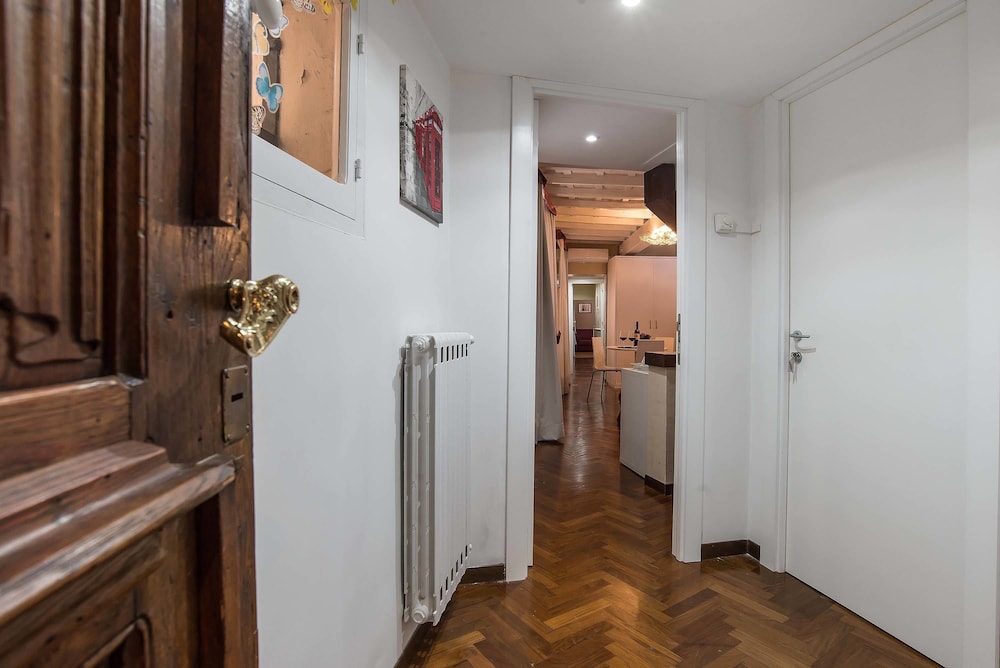 Trevi Rome Suite 10/50