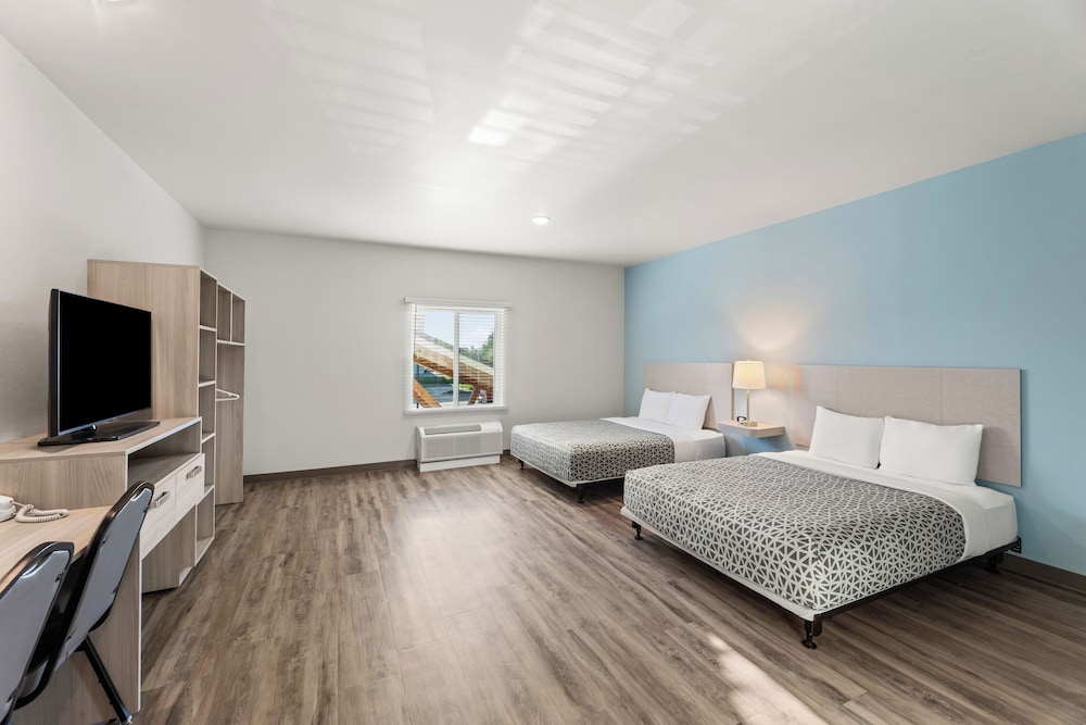 WoodSpring Suites Jackson Pearl I-20 25/58