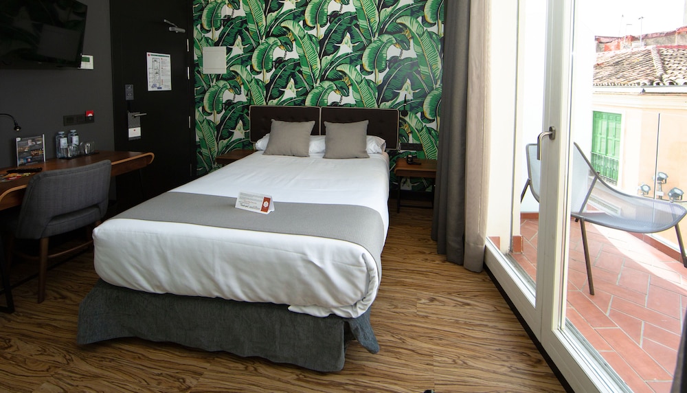 ROOM, SINGLE, BALCONY