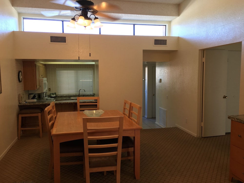 Vista Mirage Resort 59/93