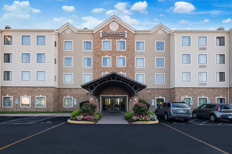 Staybridge Suites Chesapeake - Virginia Beach 68/74