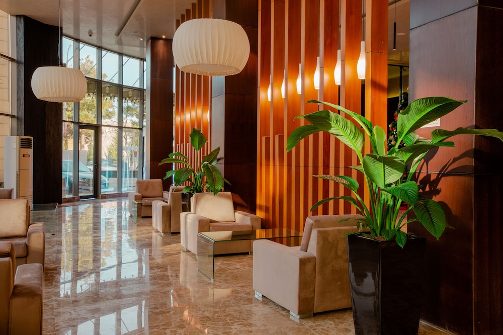Golden Palace Hotel 47/69
