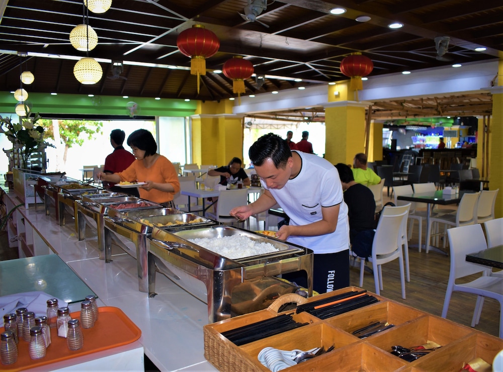 Golden Phoenix Hotel Boracay 34/50
