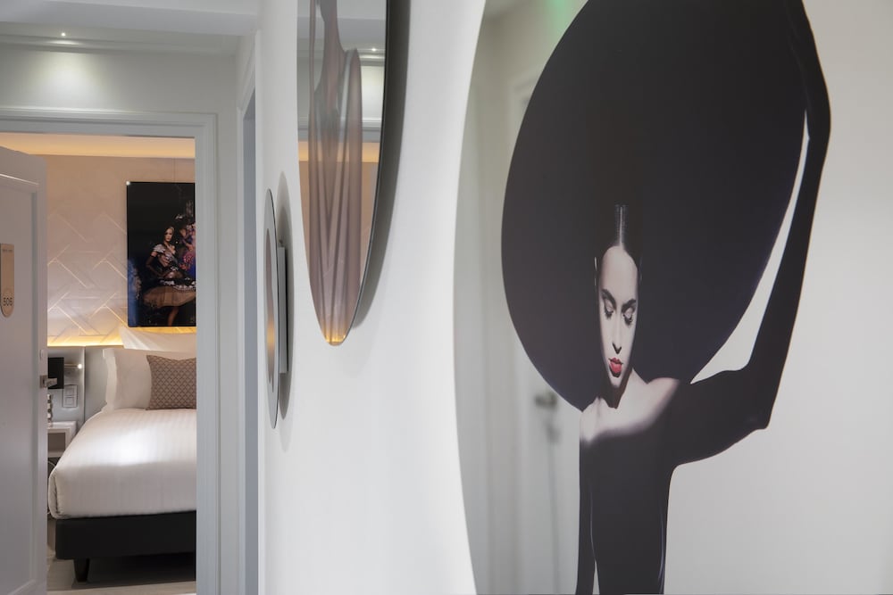 Hotel Dress Code And Spa 24/58