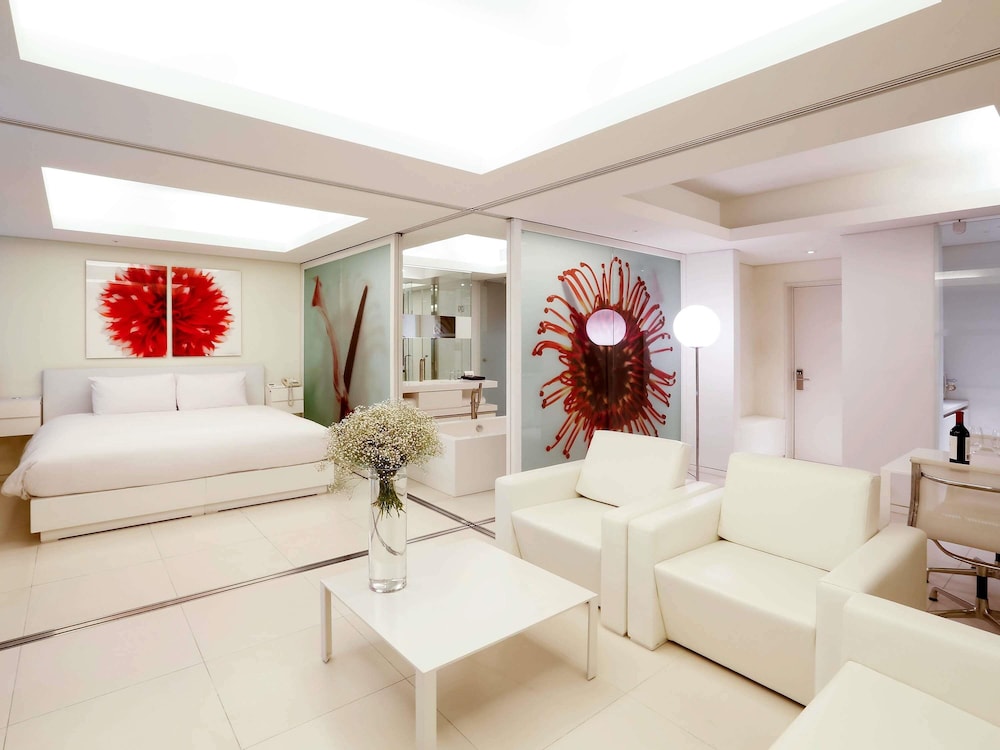 Grand Mercure Ambassador Changwon 33/47
