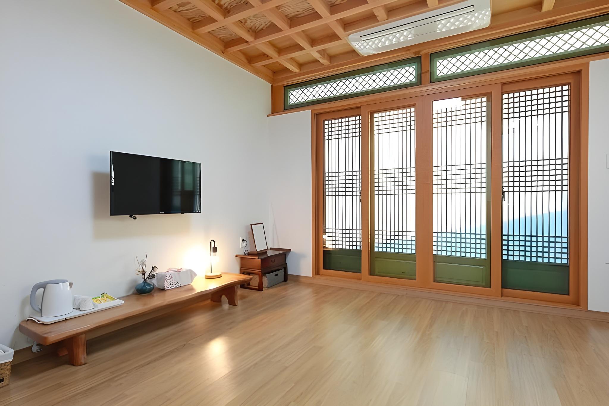 Cheonggong Hanokstay 6/57