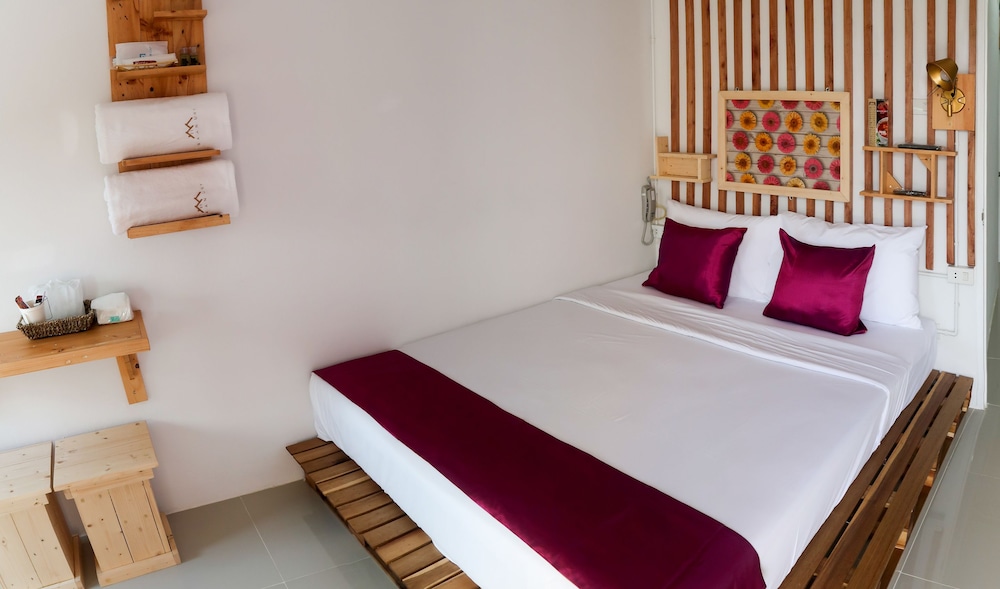 ROOM, DOUBLE BED, BALCONY