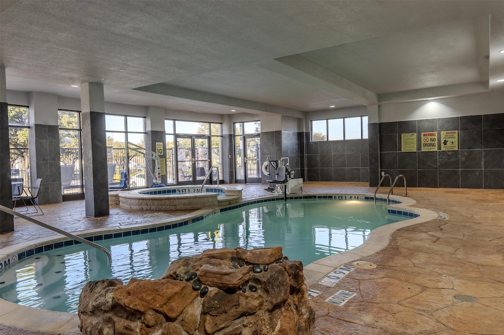 swimming pool spa