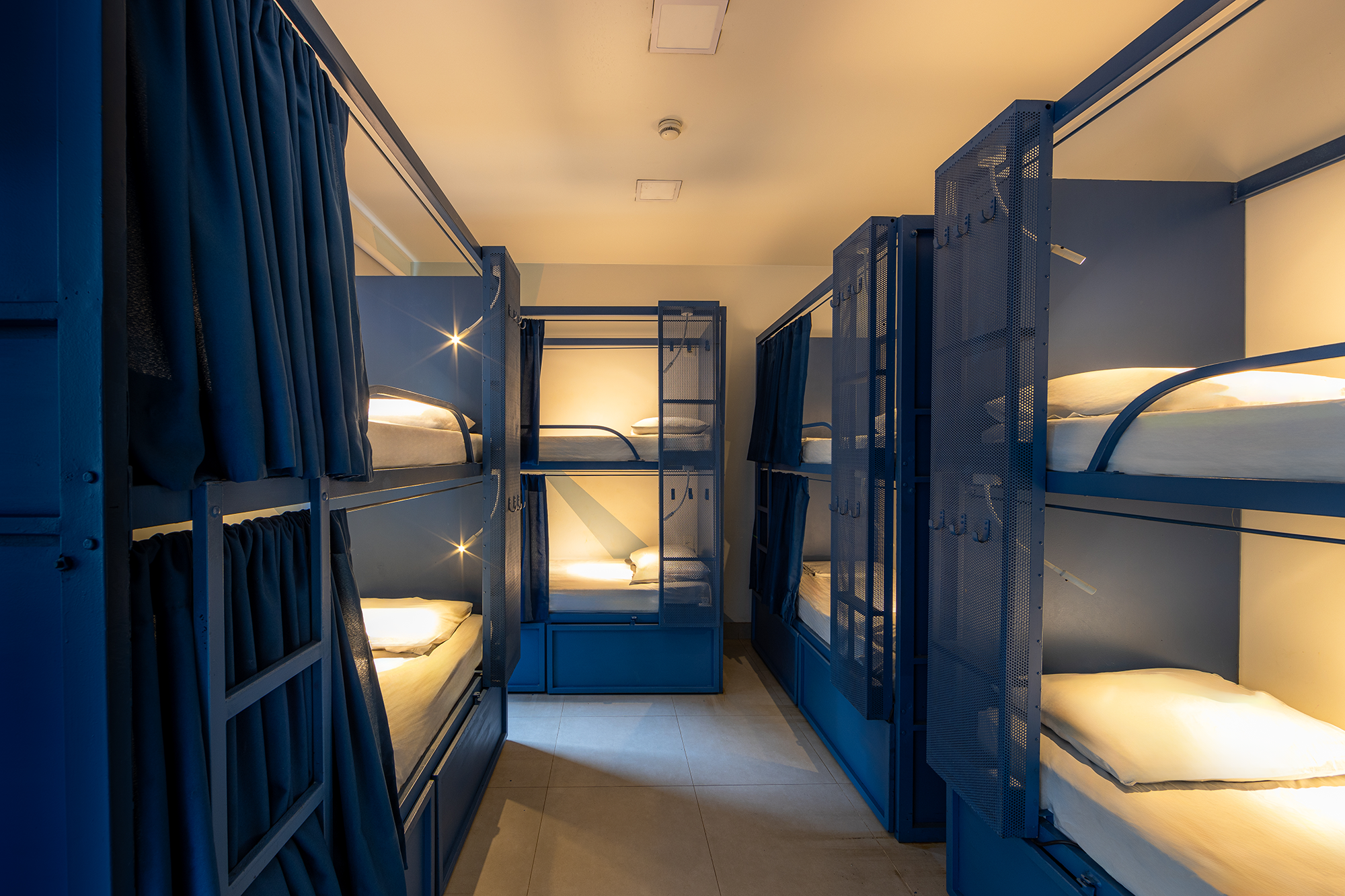 Mixed Dorm, 8 People, Private Bathroom