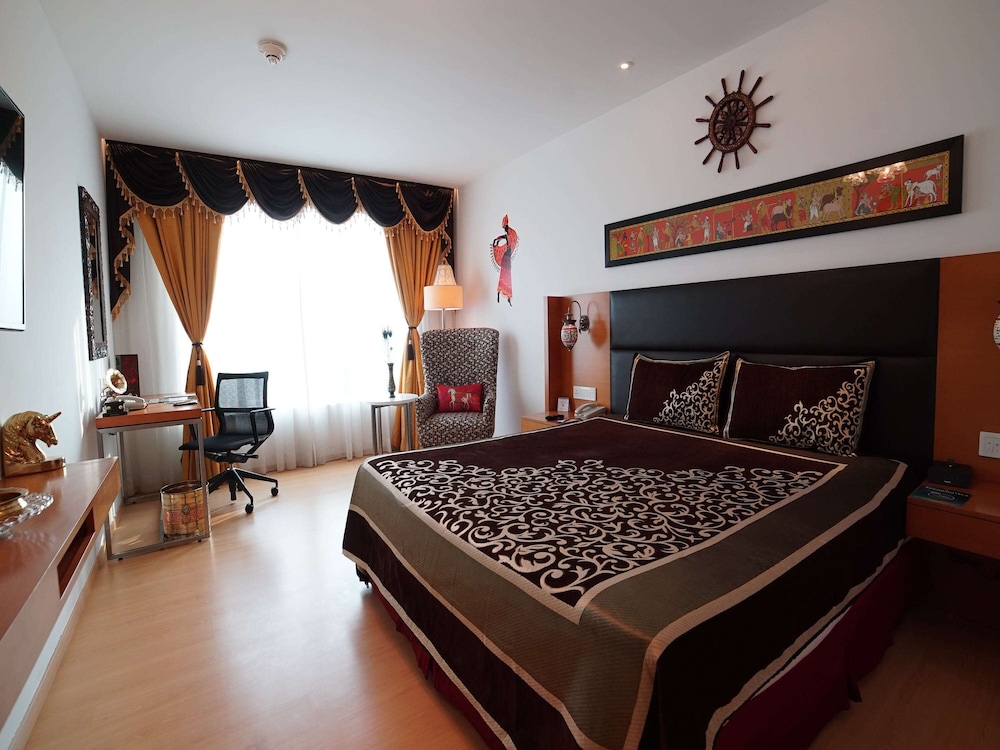 Mercure Hyderabad Kcp 28/69