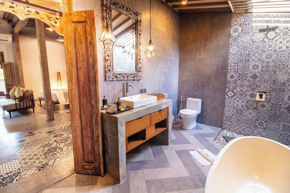 Natya Hotel Tanah Lot 77/78