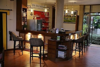 RedDoorz Plus Evergreen Boutique Hotel 51/53