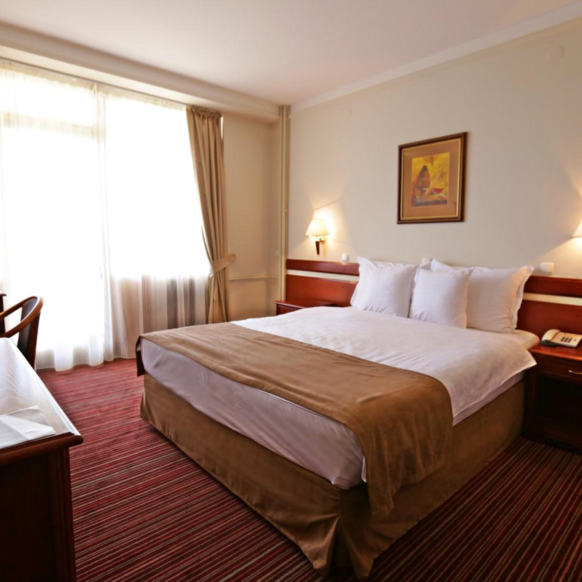 Metropol Hotel 14/54