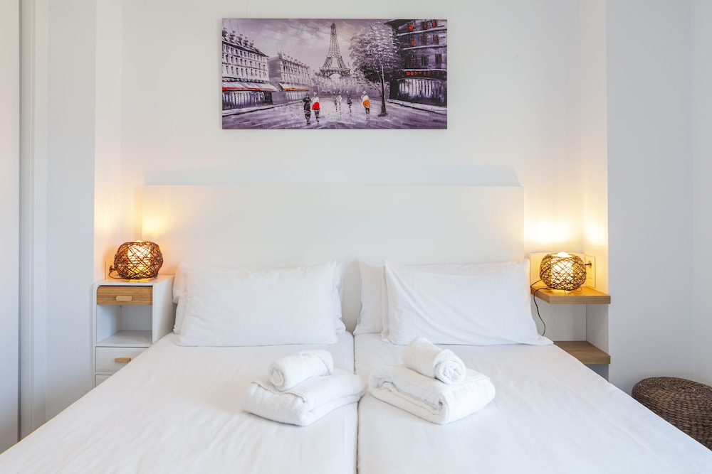 2 BEDROOMS, PREMIUM, APARTMENT, TWIN BEDS, SEA VIEW, SOFA