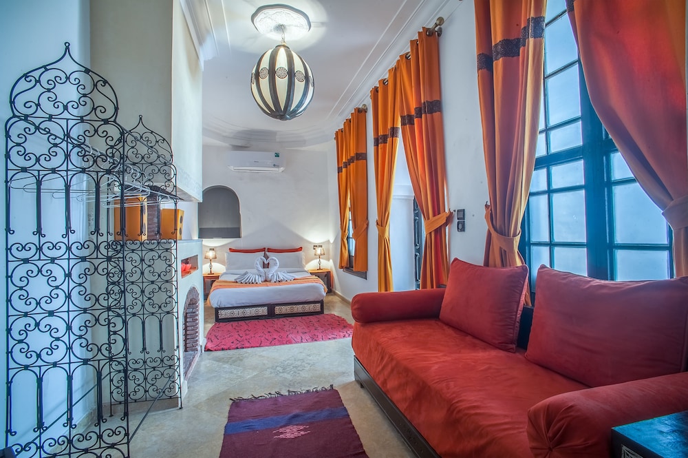 RIAD ALIYA 19/27