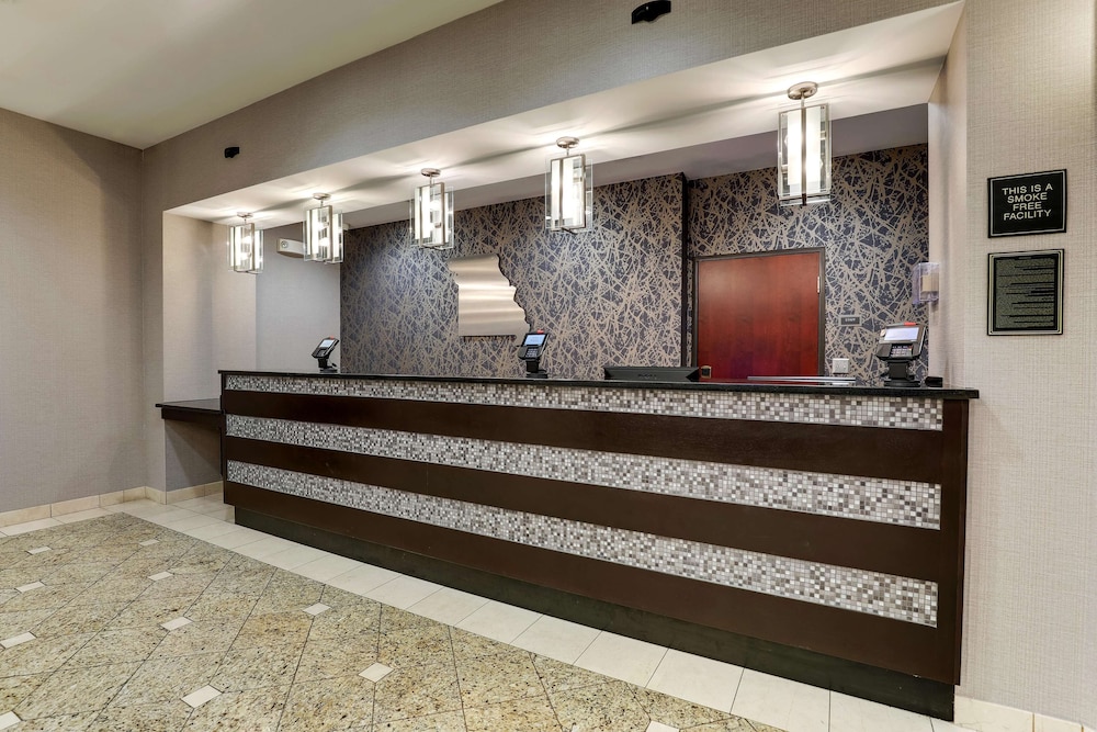 Drury Inn and Suites St. Joseph 4/45