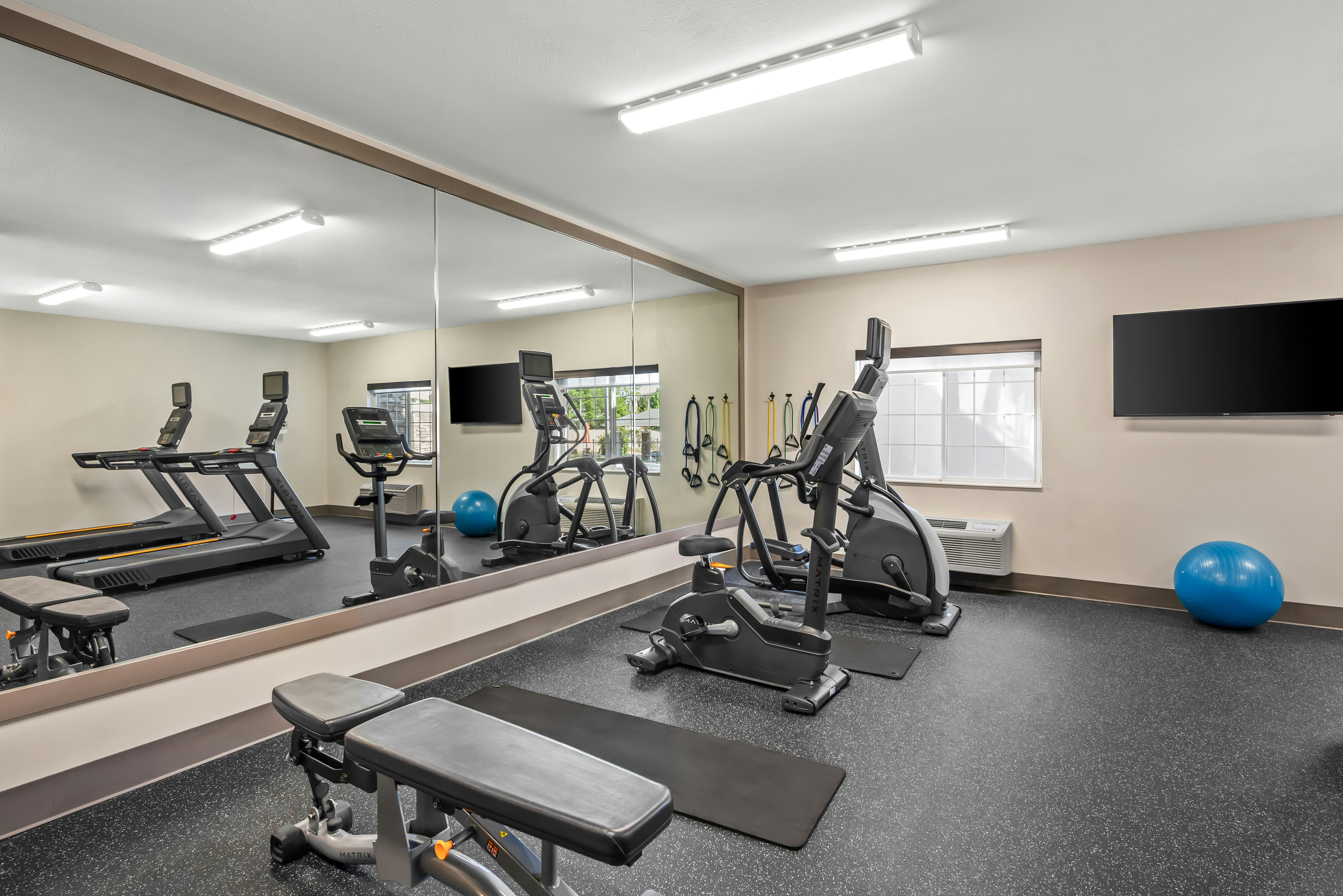 Holiday Inn Express Monticello 32/63