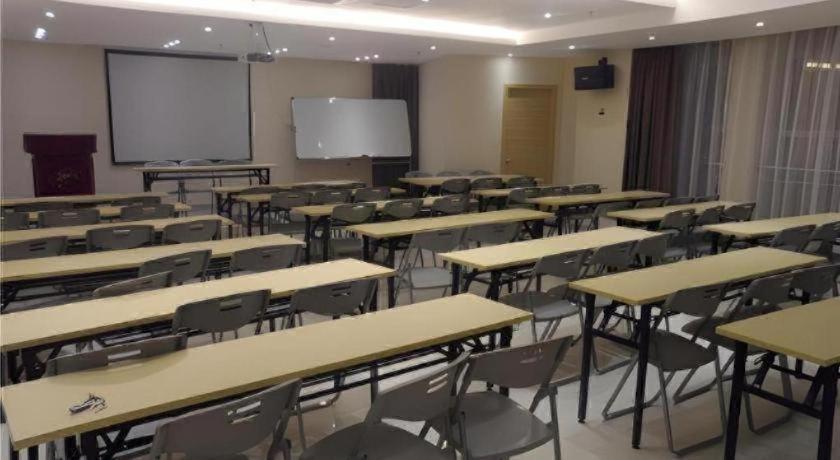 City Comfort Inn Zhongshan Xingbao Branch 43/50