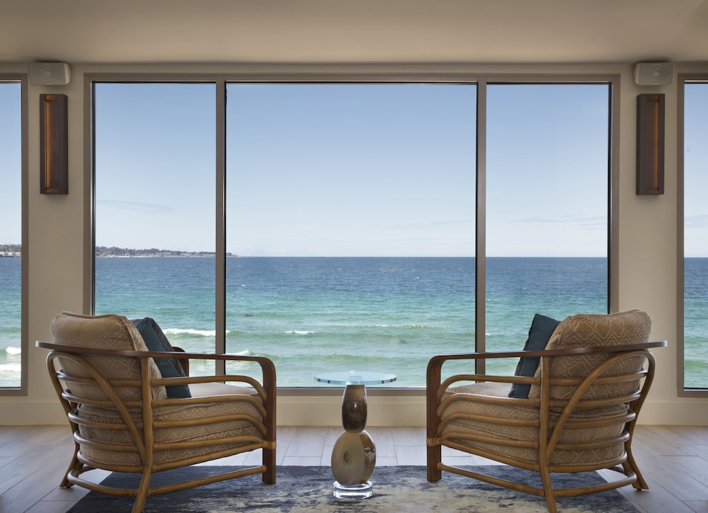 Monterey Beach Hotel, a Tribute Portfolio Hotel 60/83