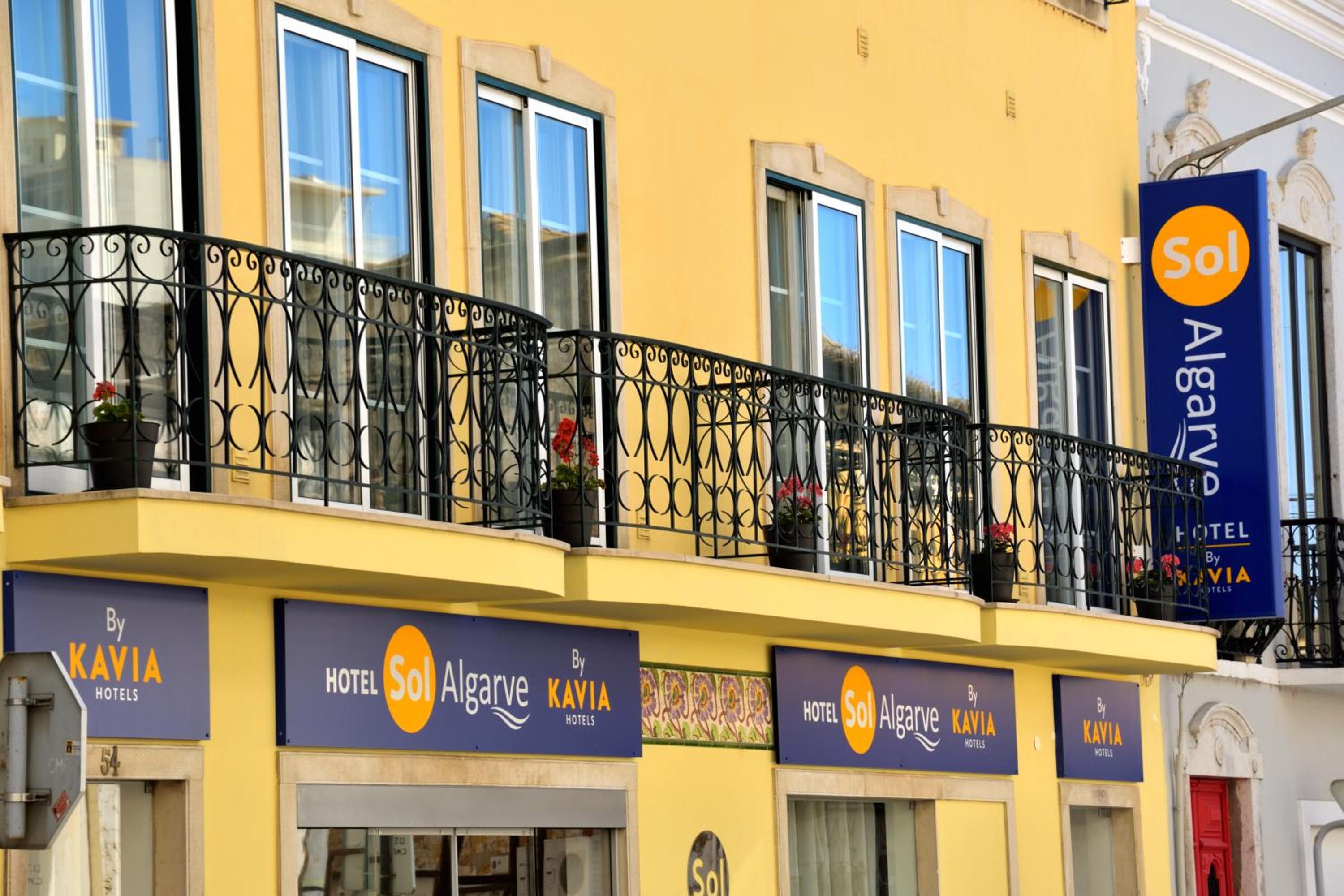 hotel sol algarve by kavia