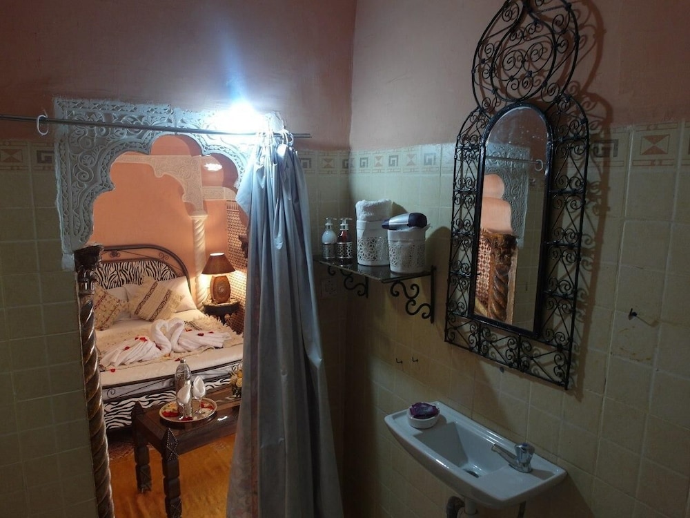 Riad Chennaoui 26/38