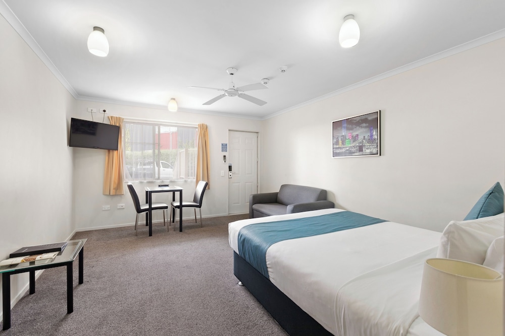 Deluxe, Studio, King Bed
