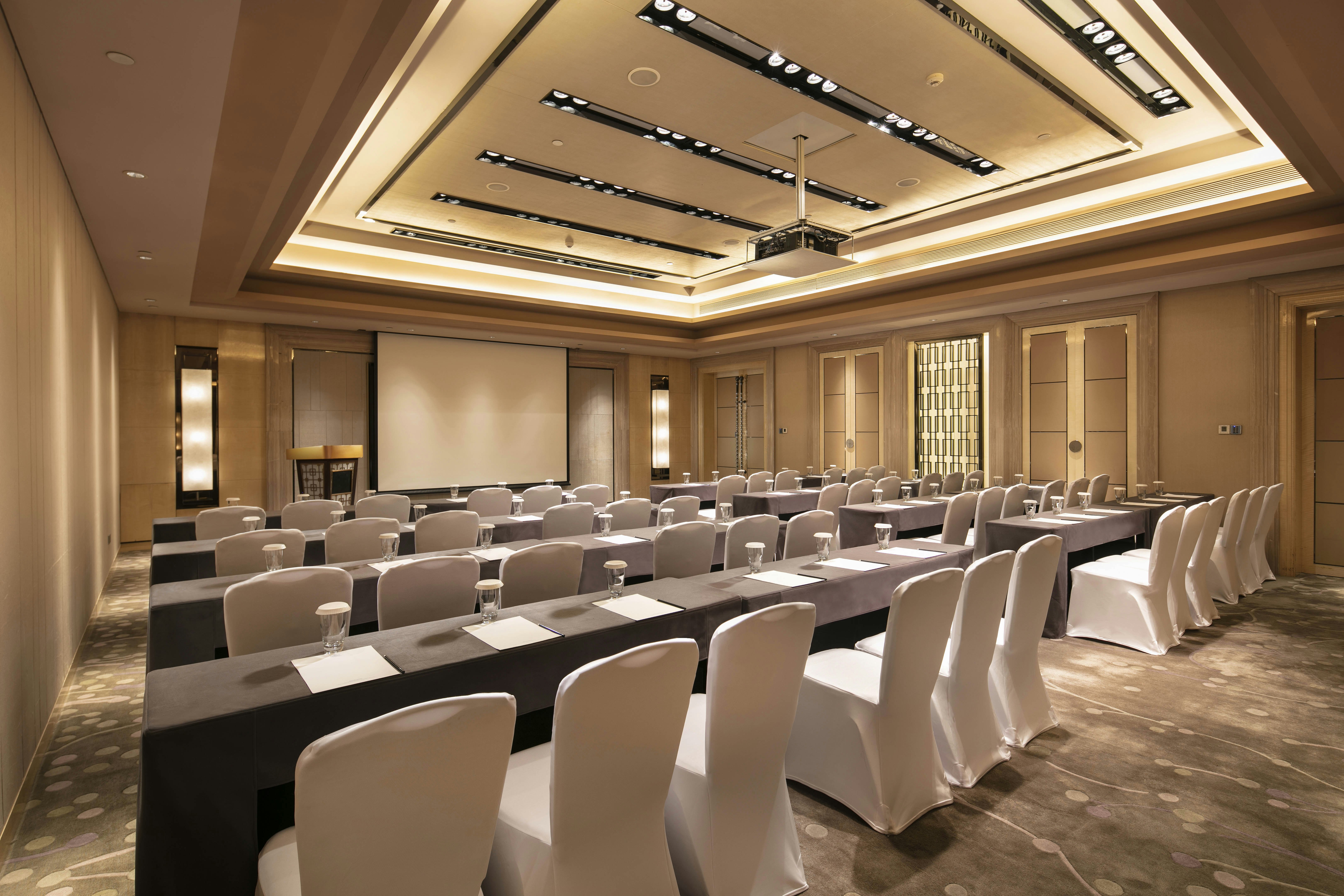 HILTON DALIAN 20/30