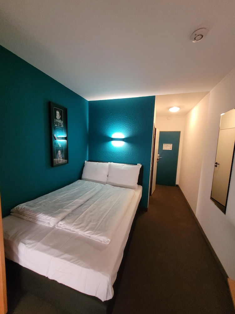 Hotel Christina 12/47