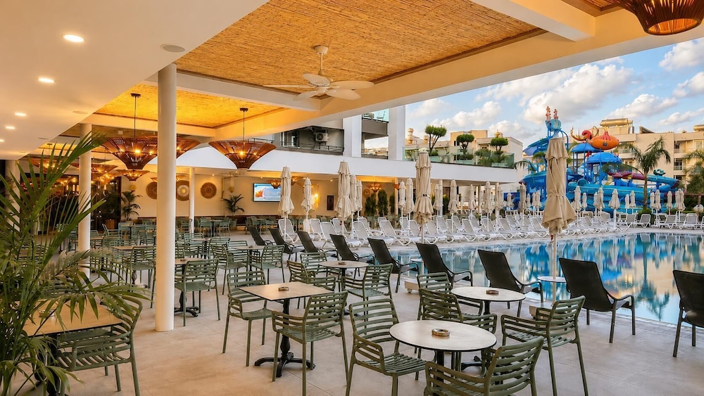 Blue Wave Suite Hotel - All Inclusive 30/49