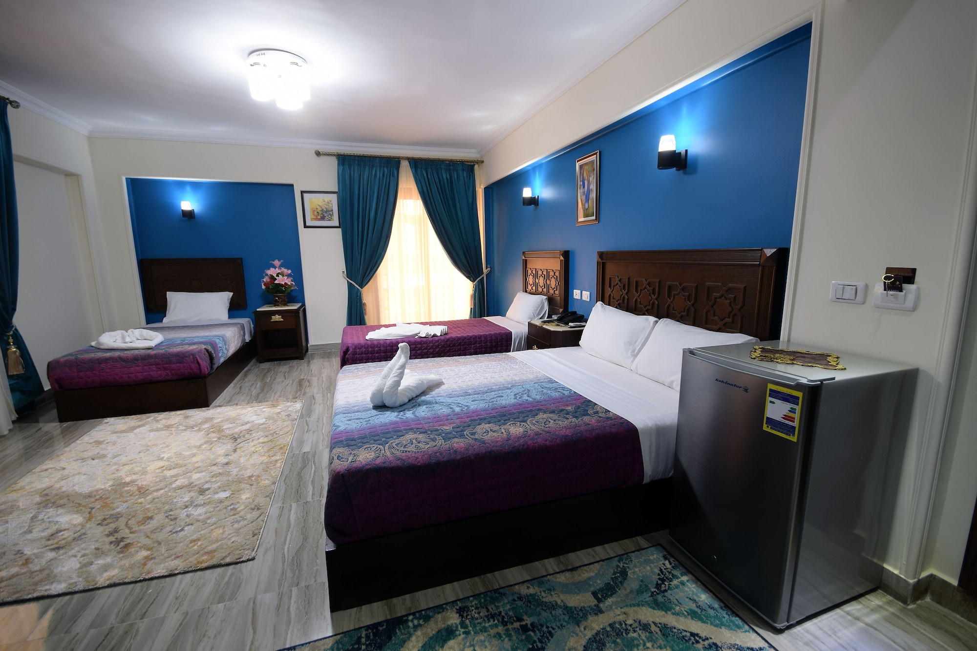 2 BEDROOMS, FAMILY SUITE, CITY VIEW