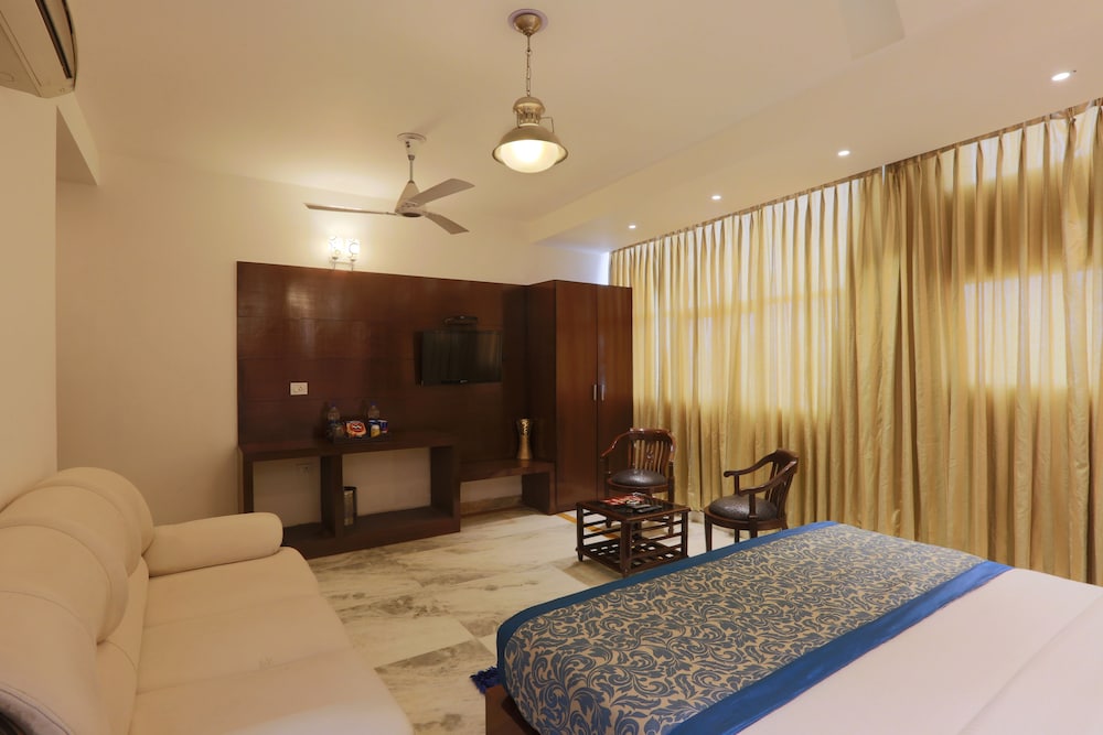 Oyo 12982 Hotel Oris International 35/50