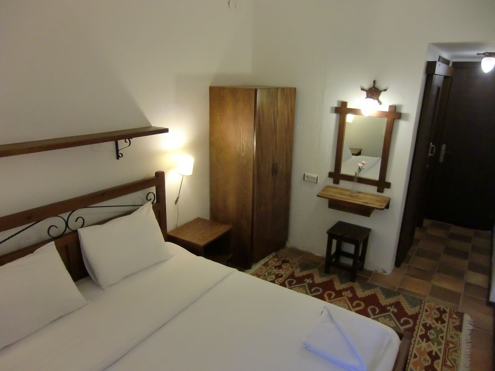 STANDARD, DOUBLE BED