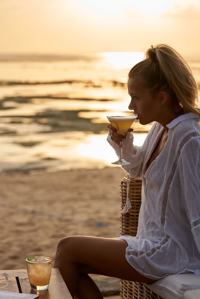 Ohana's Boutique Resort And Beach Lounge 45/50