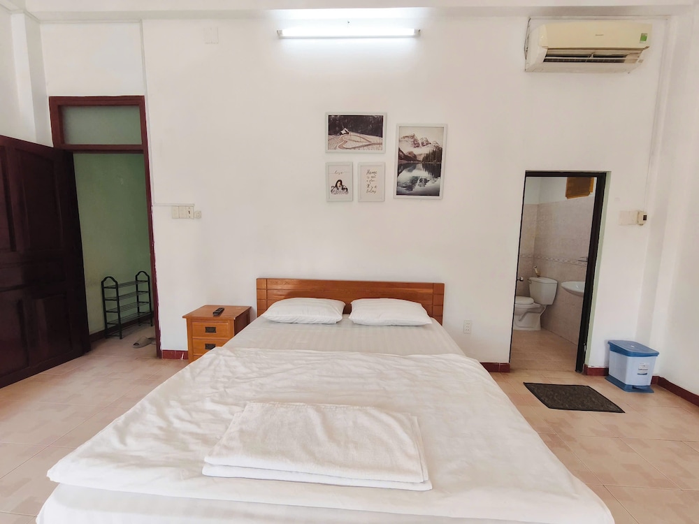 Halo Serviced Apartment 11/50